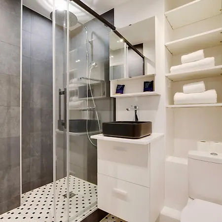 Amazing 1br For 4p - Chatelet Apartament *