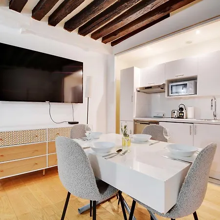 Amazing 1br For 4p - Chatelet Paryż